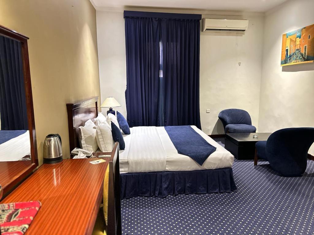 Onizah Hotel Unaizah Eksteriør billede