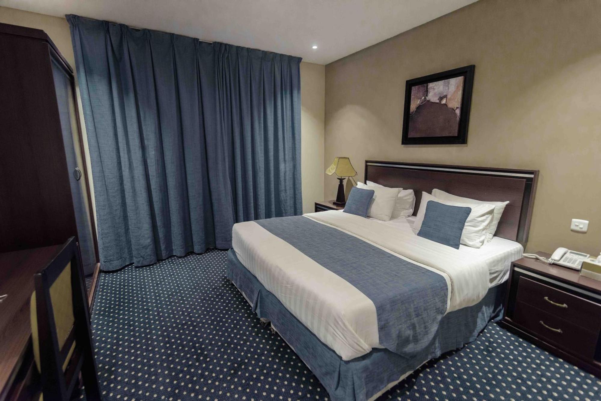Onizah Hotel Unaizah Eksteriør billede