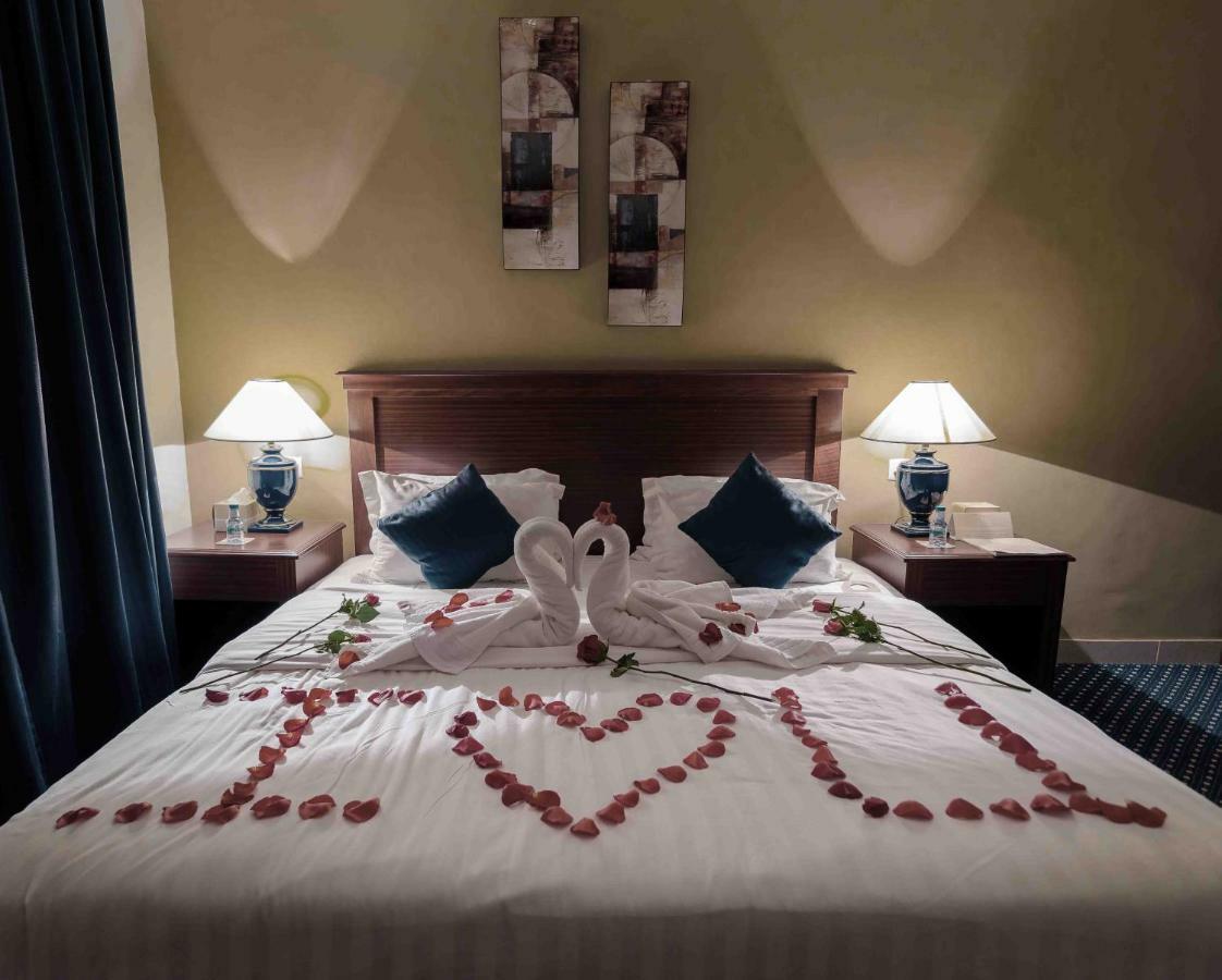 Onizah Hotel Unaizah Eksteriør billede